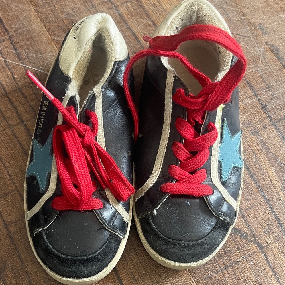 Golden Goose Kids Black Sneakers with Red Laces and Blue Star
